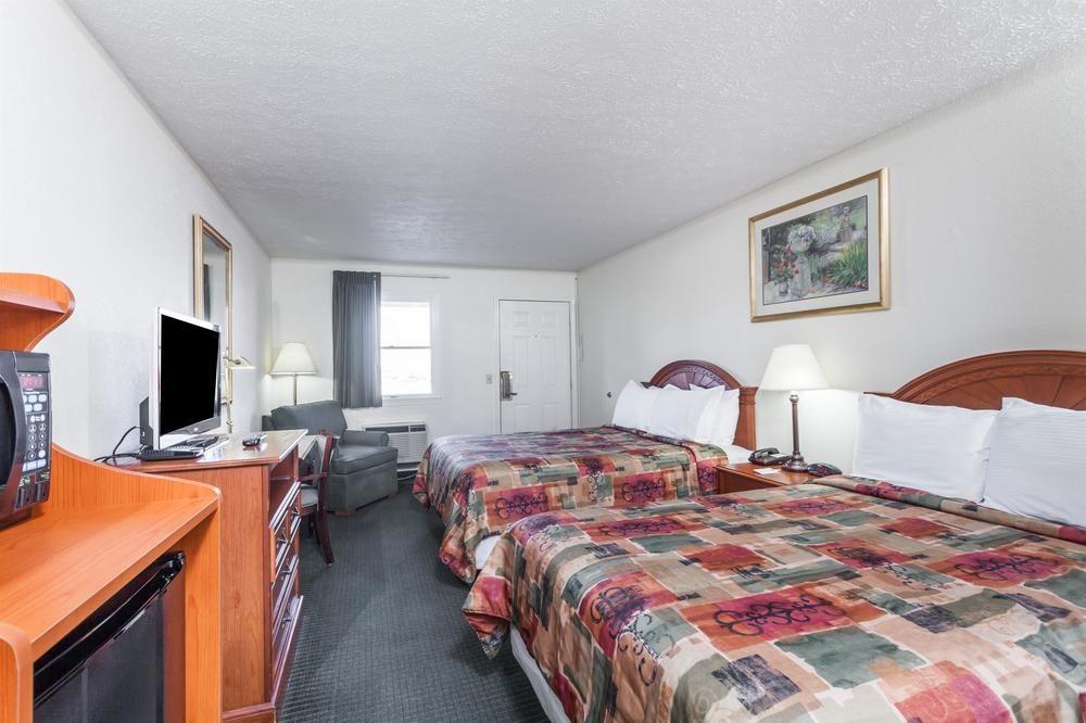 Rodeway Inn Cadiz Zewnętrze zdjęcie