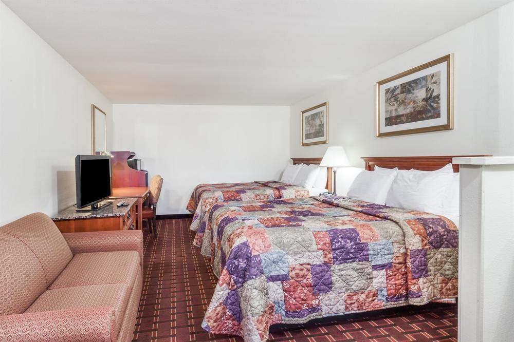 Rodeway Inn Cadiz Zewnętrze zdjęcie