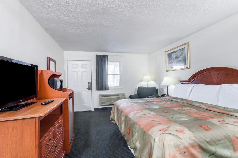 Rodeway Inn Cadiz Zewnętrze zdjęcie