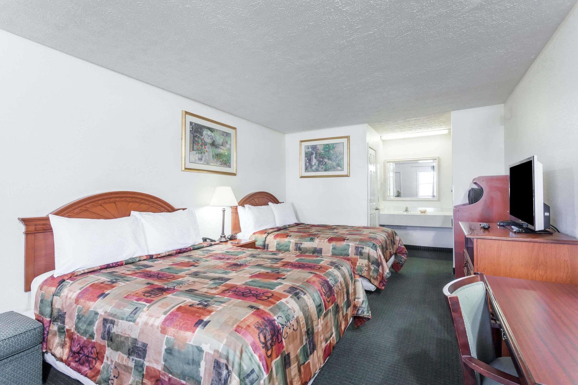 Rodeway Inn Cadiz Zewnętrze zdjęcie
